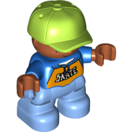 Деталь LEGO Duplo Figure Child with Lime Cap - Blue Shirt with 'SKATE' print - Medium Dark Flesh Face and Hands - Medium Blue Legs, Голубой