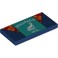 Деталь LEGO Tile 2 x 4 with Kacket, Red/Yellow Collar, Dark Turquoise Shirt, 'WAYUPACA WIS.', Deer print, Темно-синий