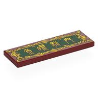Деталь LEGO Tile 2 x 6 with Gold Border, Mandarin Symbols on Dark Green Background print, Темно-красный