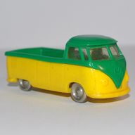 Деталь LEGO HO Scale VW Pickup - Yellow Base, Зеленый