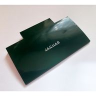 Деталь LEGO Brick Curved 5 x 8 x 2/3 with No Studs on Top with Silver 'JAGUAR' print, Темно-зеленый