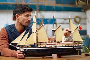 Набор LEGO The Endurance