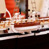 Набор LEGO The Endurance