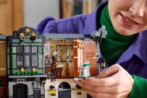Набор LEGO Sherlock Holmes: Book Nook