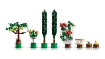 Набор LEGO Fountain Garden