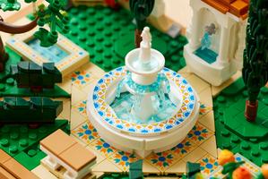 Набор LEGO Fountain Garden