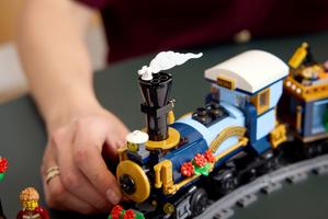 Набор LEGO Holiday Express Train