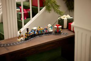 Набор LEGO Holiday Express Train