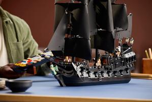Набор LEGO Captain Jack Sparrow's Pirate Ship
