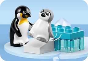 Набор LEGO Wild Animal Families: Penguins & Lions