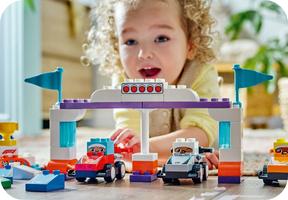 Набор LEGO F1 Team Race Cars & Drivers