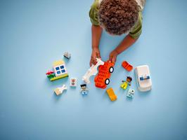 Набор LEGO Ambulance & Driver