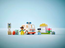 Набор LEGO Ambulance & Driver