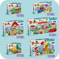 Набор LEGO Grandpa Pig's Garden and Greenhouse