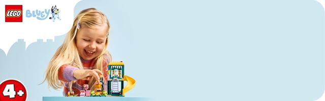 Набор LEGO Playground Fun with Bluey