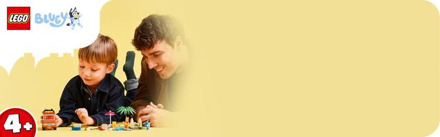 Набор LEGO Bluey’s Beach & Family Car Trip