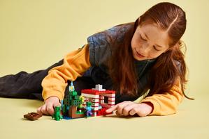 Набор LEGO The TNT Jungle House