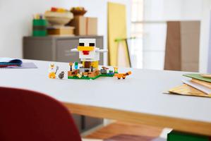 Набор LEGO Chicken Farm