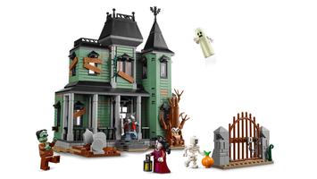 Набор LEGO Haunted Mansion
