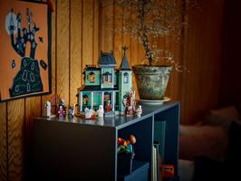 Набор LEGO Haunted Mansion