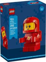 Набор LEGO Up-Scaled Baby Astronaut