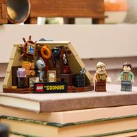 Набор LEGO The Goonies: The Walshes' Attic
