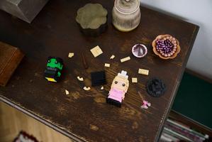 Набор LEGO Elphaba & Glinda Figures