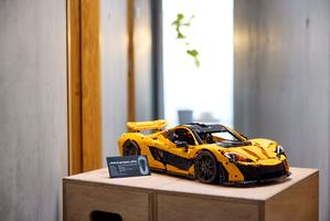 Набор LEGO McLaren P1