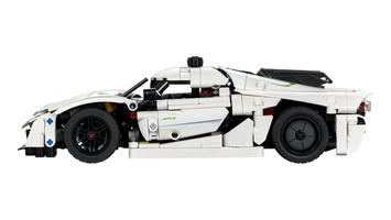 Набор LEGO Koenigsegg Jesko Absolut White Hypercar