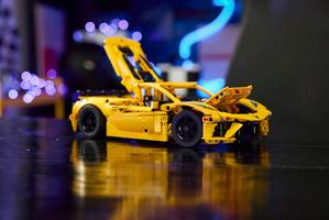 Набор LEGO Chevrolet Corvette Stingray