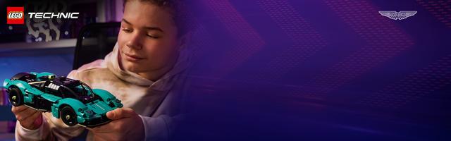 Набор LEGO Aston Martin Valkyrie