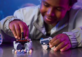 Набор LEGO Lunar Outpost Moon Rover Space Vehicle