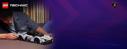 Набор LEGO Lamborghini Revuelto Super Sports Car