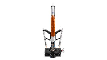 Набор LEGO Ракета Space Launch System программы NASA Artemis
