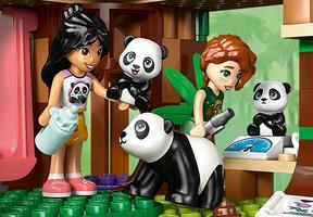 Набор LEGO Panda Sanctuary Animal Care