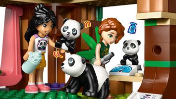 Набор LEGO Panda Sanctuary Animal Care