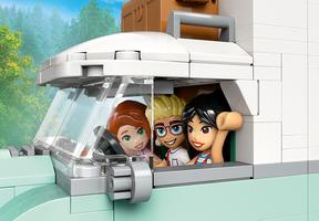 Набор LEGO Friendship Camper Van Adventure