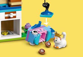 Набор LEGO Cat Birthday Party & Tree House