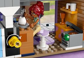 Набор LEGO Heartlake City Apartments and Stores