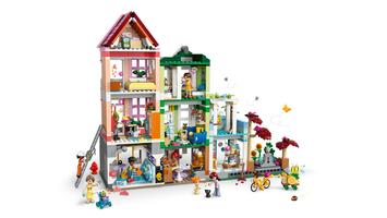 Набор LEGO Heartlake City Apartments and Stores