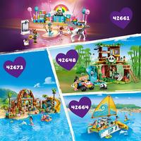 Набор LEGO Plant Cafe & Flower Shop