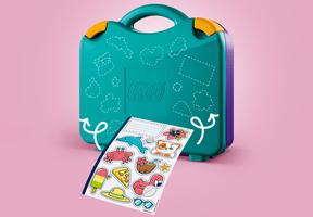 Набор LEGO Creative Beach and Travel Suitcase