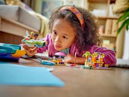 Набор LEGO Creative Beach and Travel Suitcase