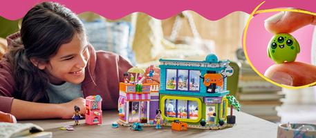 Набор LEGO Comic Book and Game Store