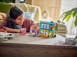 Набор LEGO Comic Book and Game Store