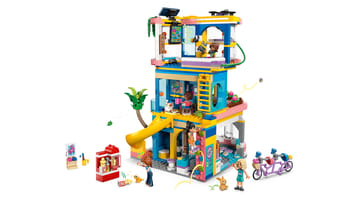 Набор LEGO Клуб подружек из Хартлейк-Сити
