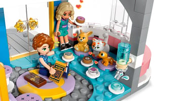 Набор LEGO Клуб подружек из Хартлейк-Сити