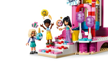 Набор LEGO Колесо обозрения с конфетами и кексами
