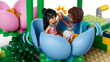 Набор LEGO Карусель «Цветочные чашечки феи»