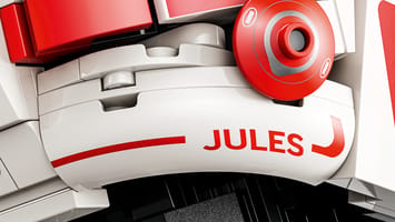 Набор LEGO Шлем Шарля Леклера Scuderia Ferrari HP